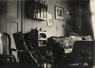 805523 Interieur van huis Frederik Hendrikstraat 69bis te Utrecht: woonkamer.